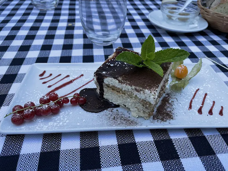 Osteria-del-sud_Berlin_slider_image_3