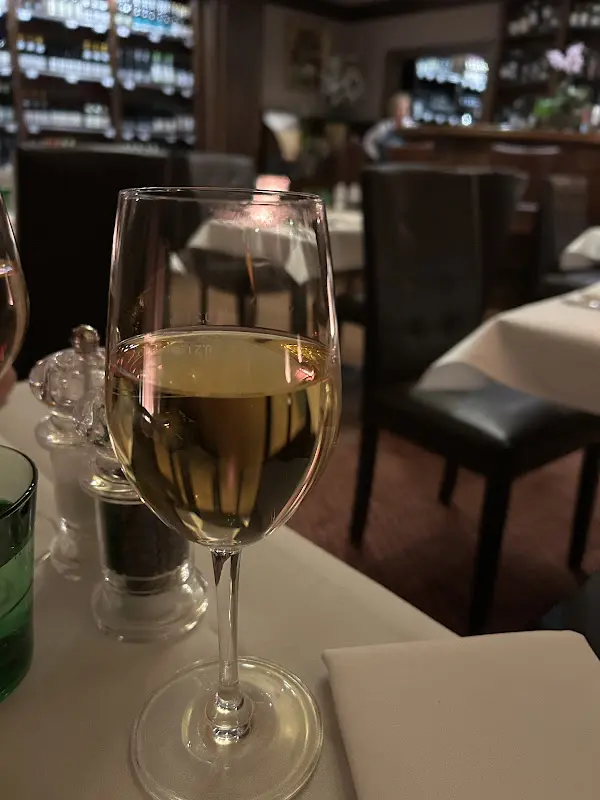 Monika Guhl_Lehmann´s Gute Stube_Berlin_recensione