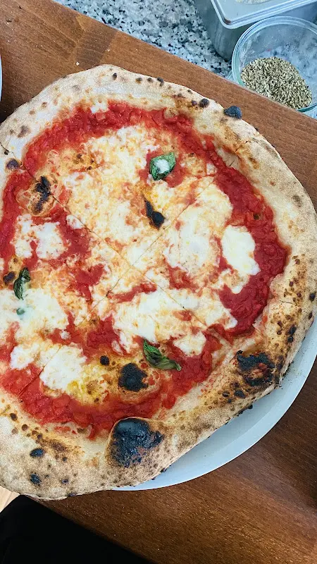 Julian Hollender_ZOLA_Berlin_review