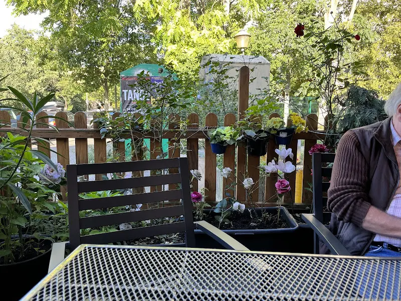 Manous Schlemmerbude restaurant in Berlin