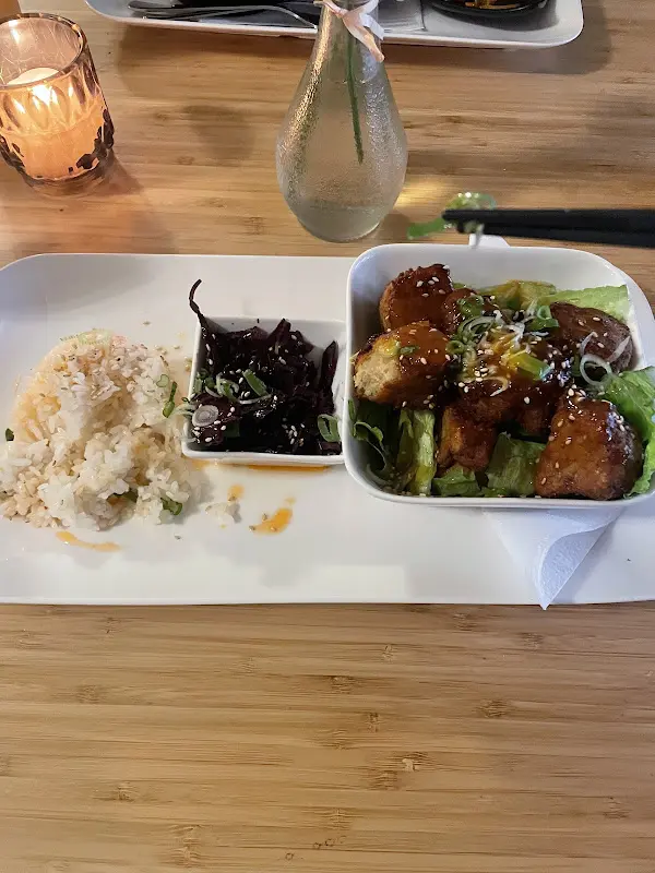 Isabelle Wise_The Luftbrücke restaurant_Berlin_review