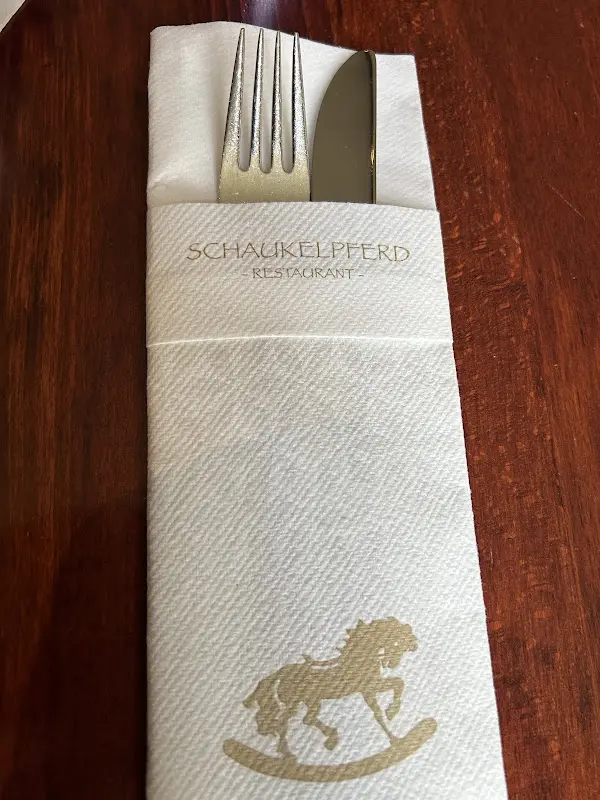 Joyce M._Schaukelpferd GmbH_Berlin_review