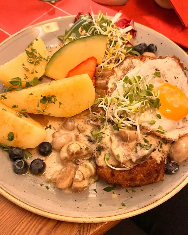 Dittmann's_Berlin_slider_image_3