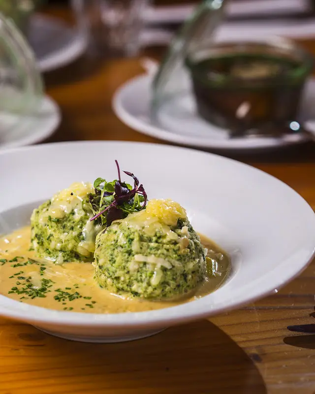 Sissi Restaurant_Berlin_slider_image_3