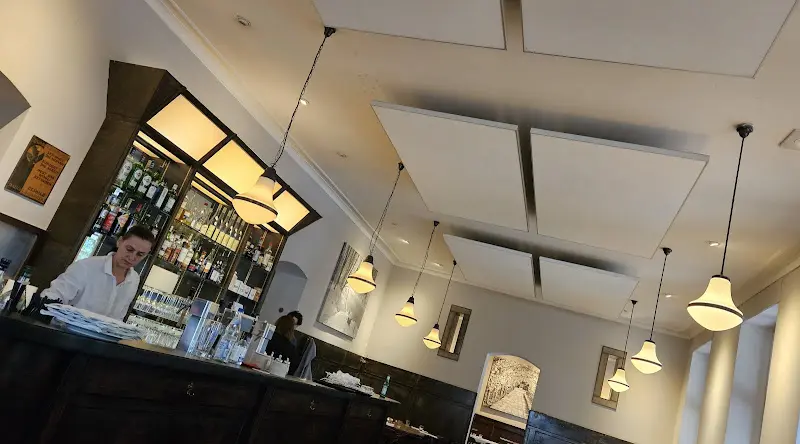 Nive Raitz von Frentz_Renger-Patzsch_Berlin_review