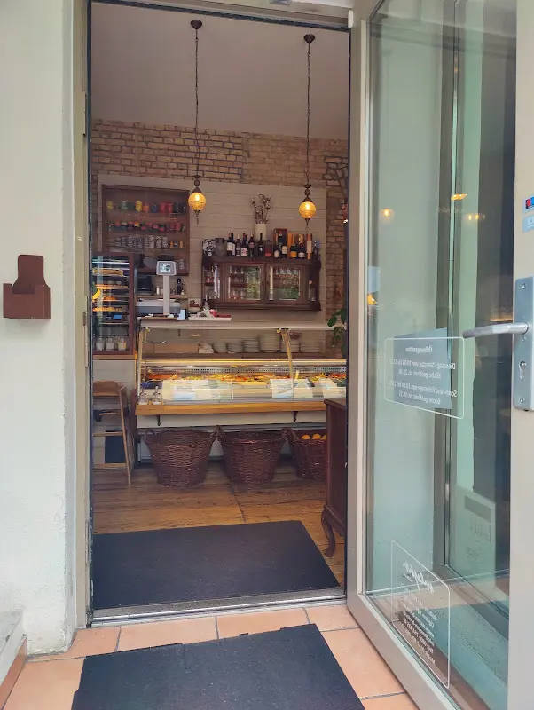 Susan al hilo_Meyan Mediterranean Restaurant_Berlin_recensione