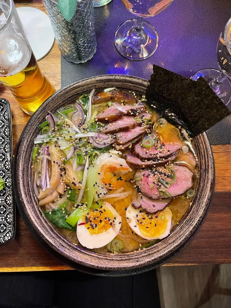 Menu_Hugo Sushi Bar & Asian Cuisine_Baden-Baden_immagine_3