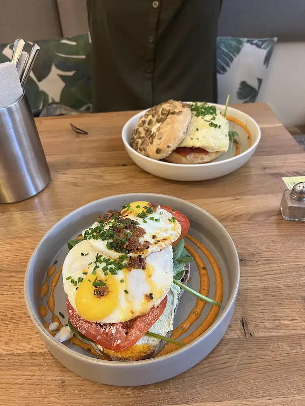 Josh S_Sunny Side Up Westend_Main_review