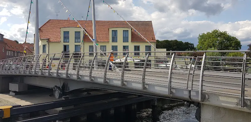 Tomáš Růžička_Drehbrücke Malchow_Malchow_recensione