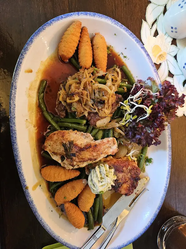 Kerstin Borde-Eltgen_Restaurant Armenhaus_Altlandsberg_recensione