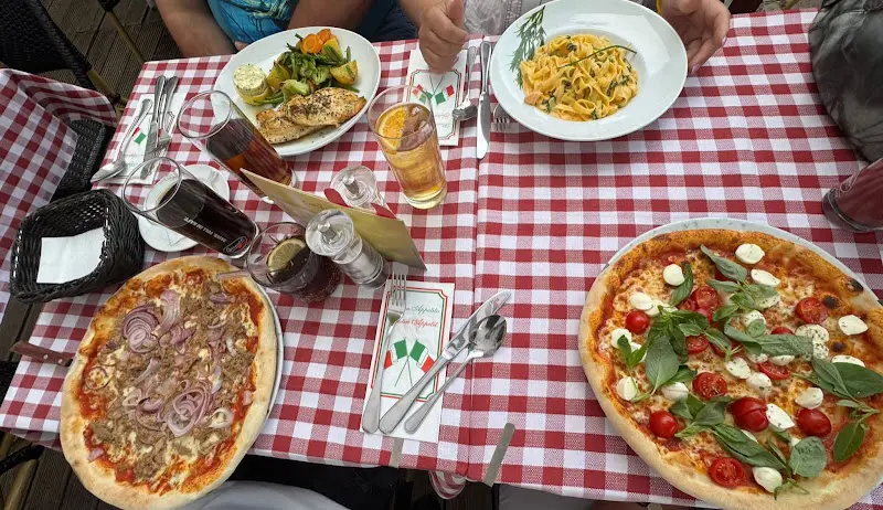 Mike Schwarz_La Famiglia Bad Freienwalde_(Oder)_review