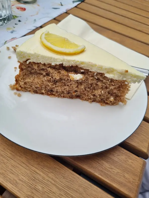 Sandra Gill_Seecafé_Belzig_review