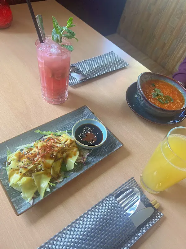 Alexandera Meiling_Vietnam Kitchen_Baruth/Mark_review