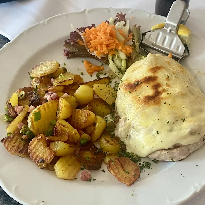 Thomas C. Fuchs_Restaurant 