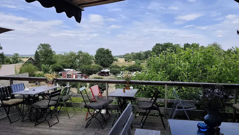 Meister Lampe_Hanglage_Lunow-Stolzenhagen_review