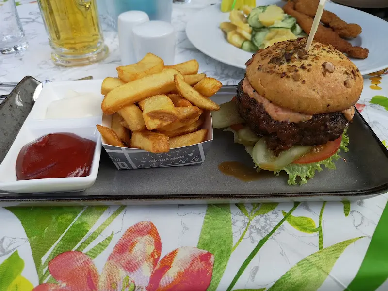 Mick Joergensen_lokal genial_Beelitz_review