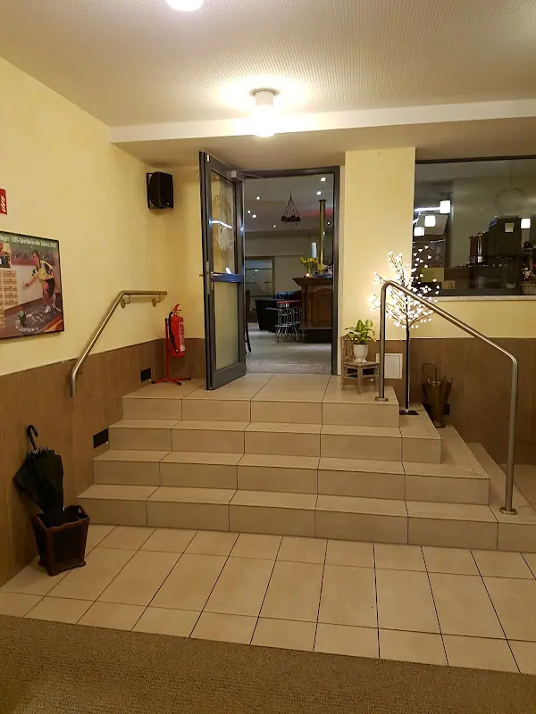 Marcel Patzig_Gaststätte Sportlerklause & Bowlingbahn_Beeskow_review