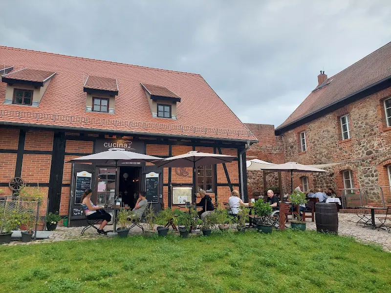 cucina verde_Beeskow_slider_image_3