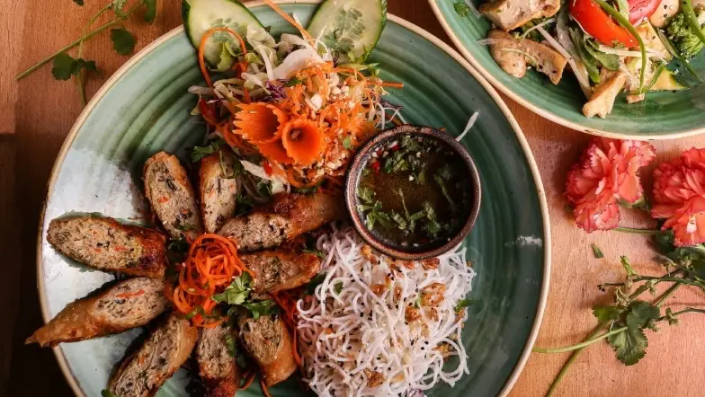 Mrs. Dang_Bestensee_slider_image_2