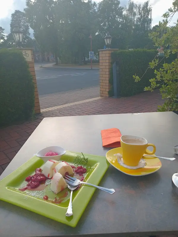 Altin EJUPI_Hotel Fliegerheim_Borkheide_review