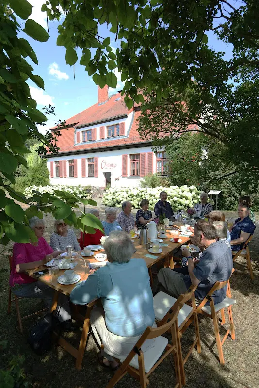 Cham.Café restaurant in Bliesdorf