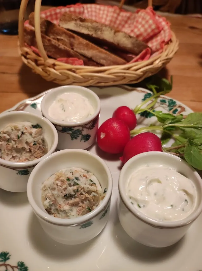 Ludwig Friedt_Dorfstuben_Baiersbronn_review