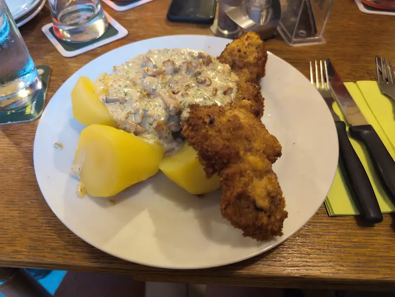 Hypi_Gaststätte Zur grünen Linde_Halbe_review