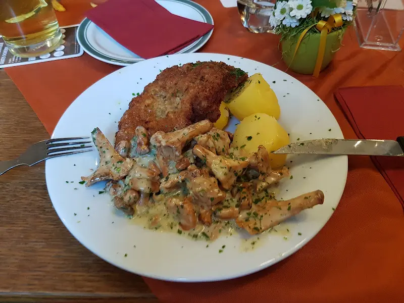 Fam. Ventzel_Gaststätte Zur grünen Linde_Halbe_review