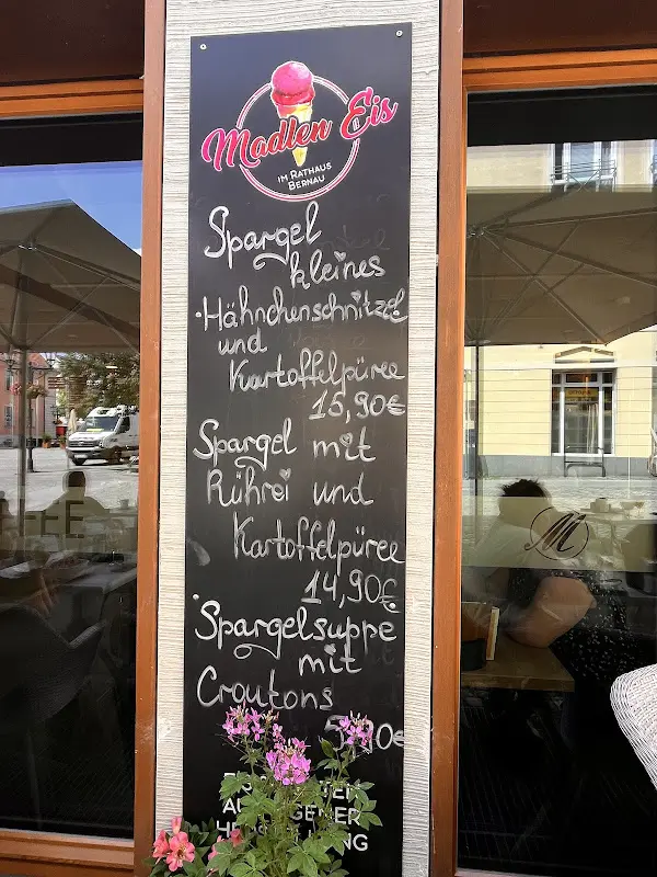 Menu_Kaffeehaus Madlen im neuen Rathaus_Berlin_image_2