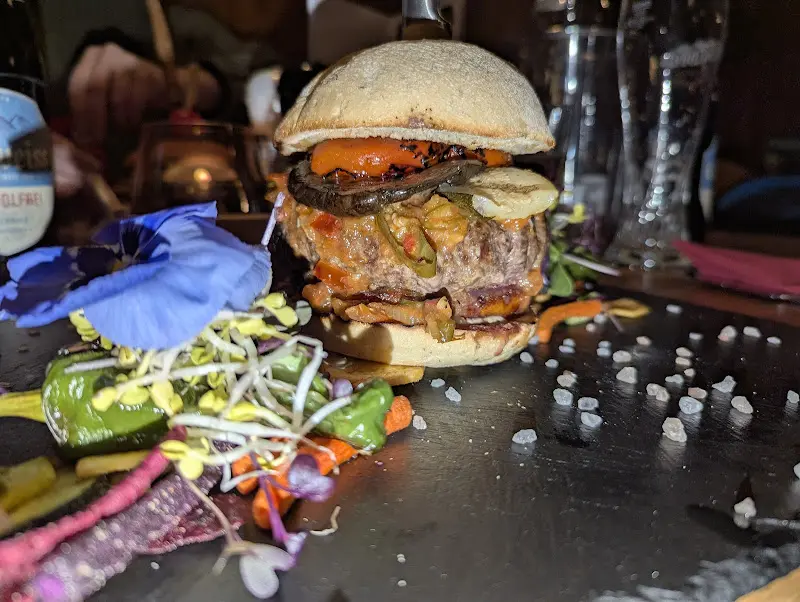 Jan Grundheber (Januar1996)_Restaurant-Gasthof Post_Austria_review