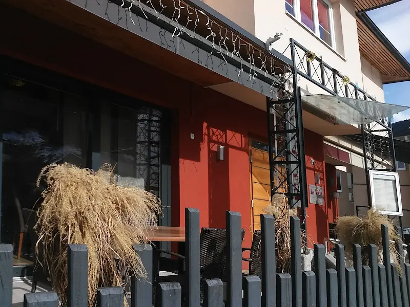 Pizzeria & Café LaVida_Austria_slider_image_1