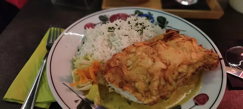 Alexander Designer_Restaurant Taj-Mahal_Austria_review