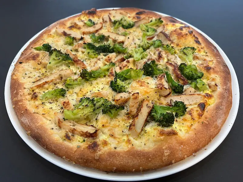 Brücker Grill - Pizzeria the REAL GREEK_Köln_slider_image_2