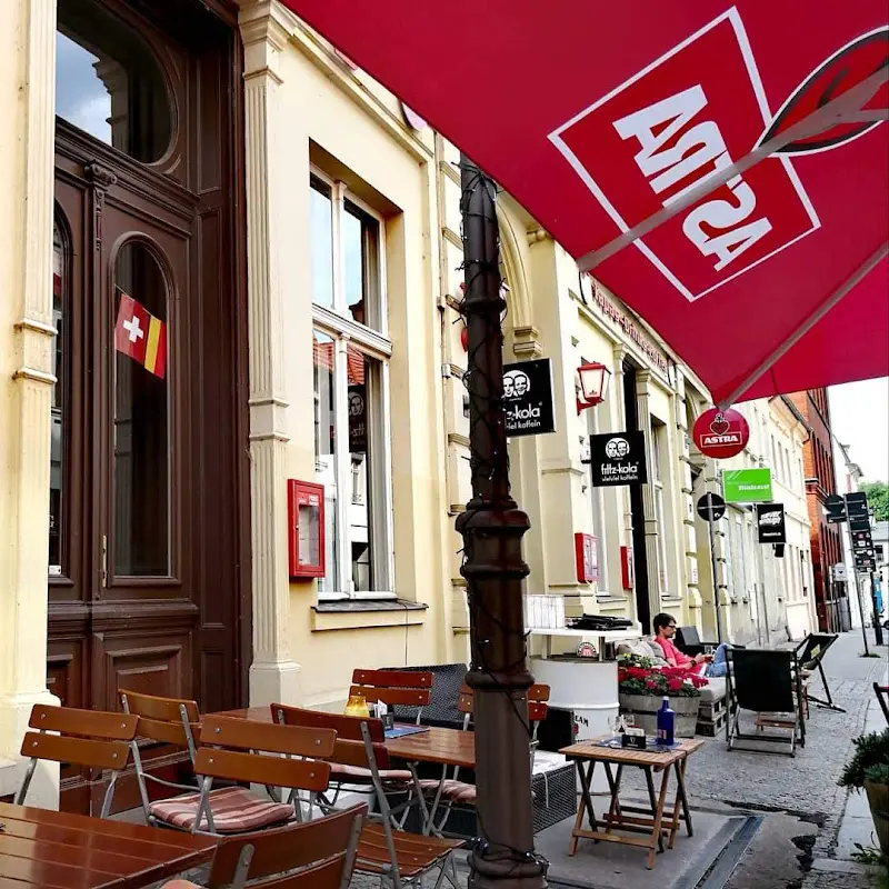 Herzschlag Brandenburg restaurant in Havel