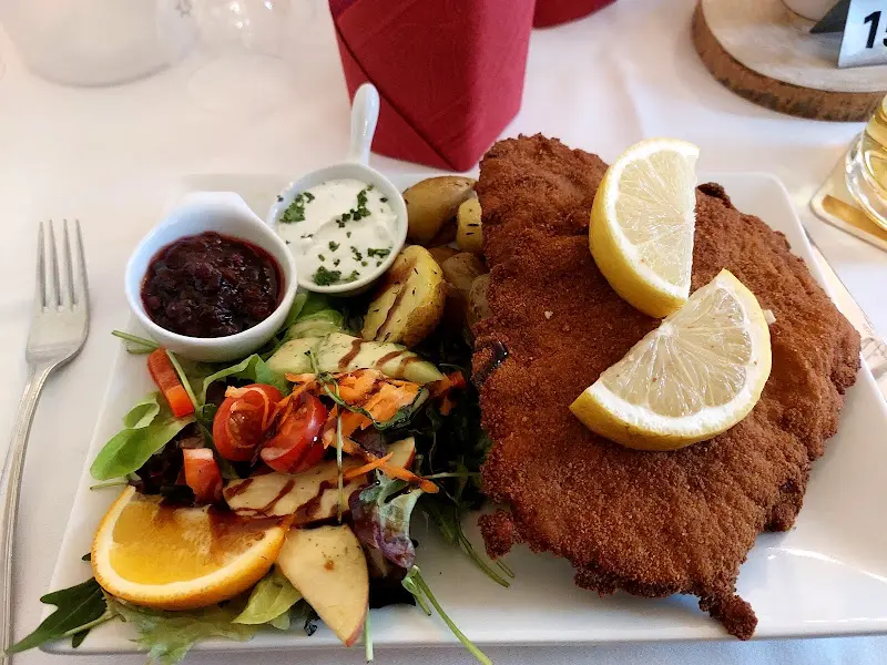 Kristof Eschholz_Restaurant Theaterklause_Havel_review