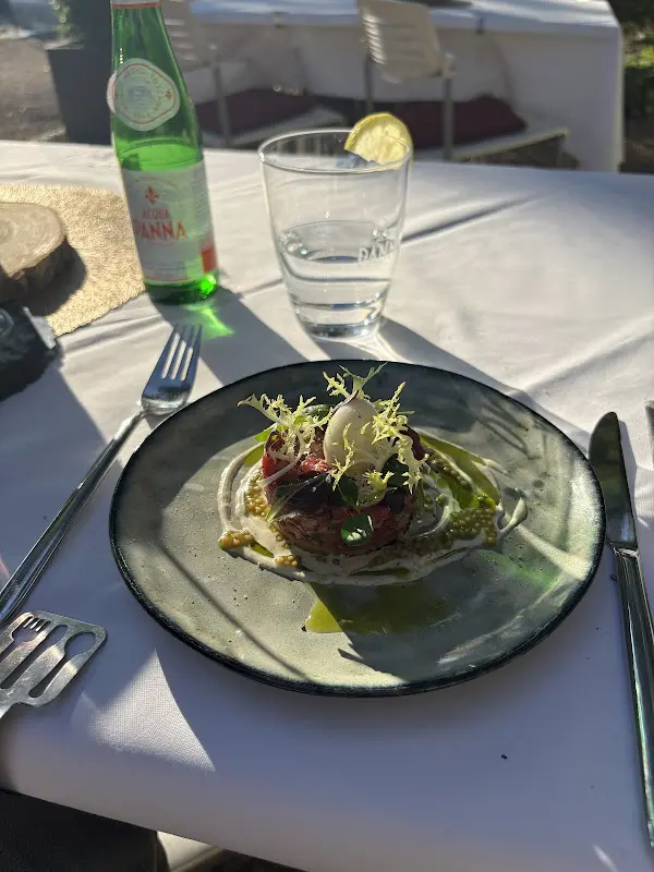 Markus Johansson_Am Humboldthain_Havel_review