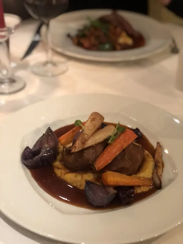 Ida Reihani_Am Humboldthain_Havel_review