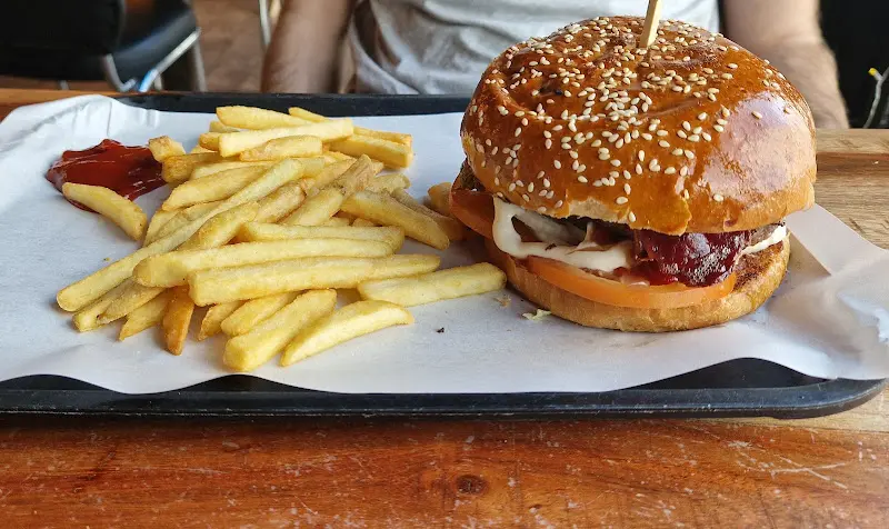 Grill 'N' Chill BRB by Cengiz_Havel_slider_image_3