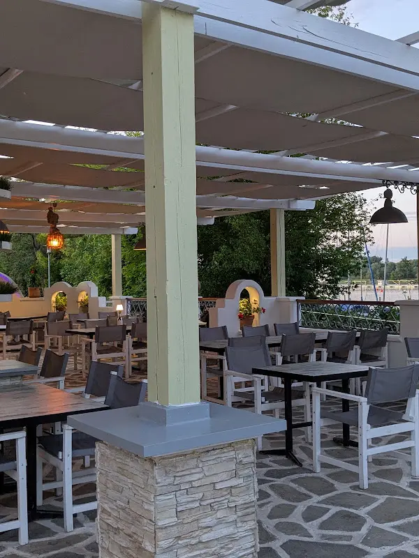 Restaurant Mesogios_Havel_slider_image_2