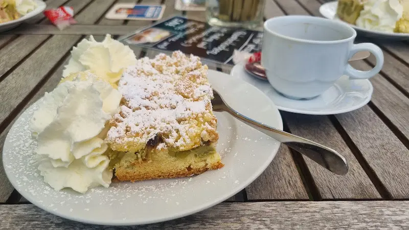 M. B._Café Geschichtsstübchen Burg_(Spreewald)_recensione