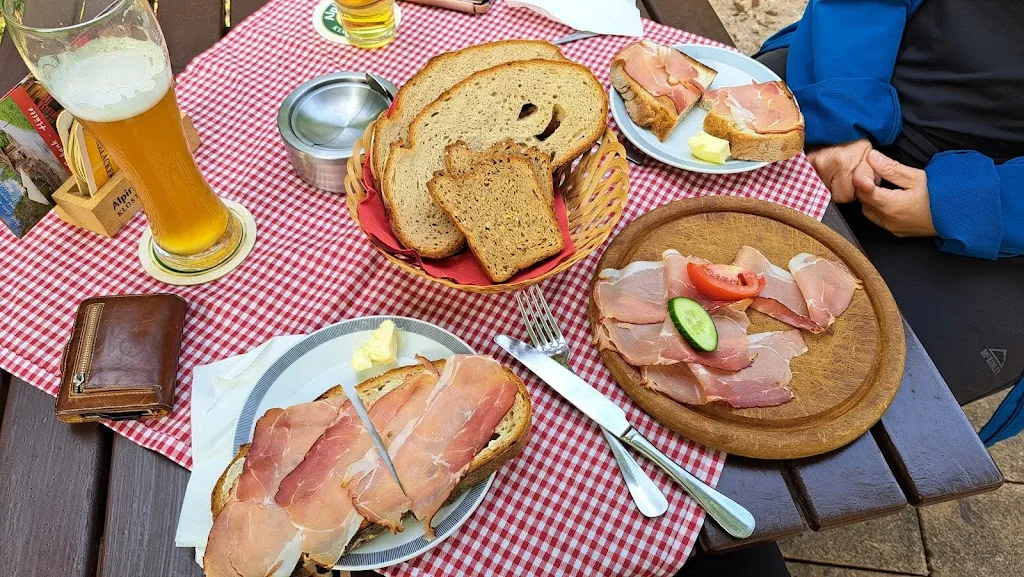 Schank-Hütte_Baiersbronn_slider_image_3