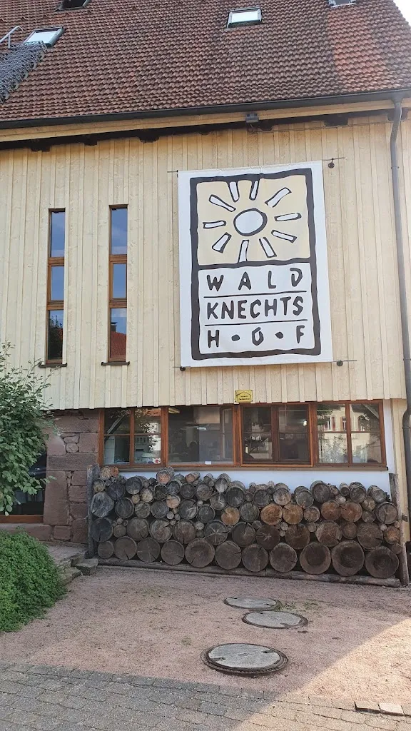 BUMBLE BEE_Waldknechtshof GmbH_Baiersbronn_review