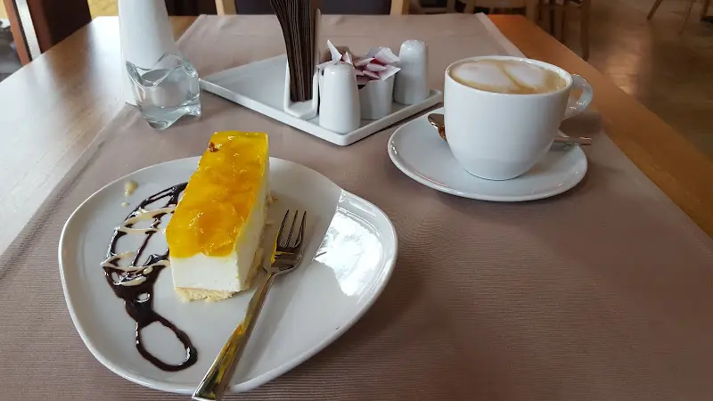 Peter Springer_Café Josef - Frühstück, Kaffee und Kuchen in Eichwalde_Eichwalde_review