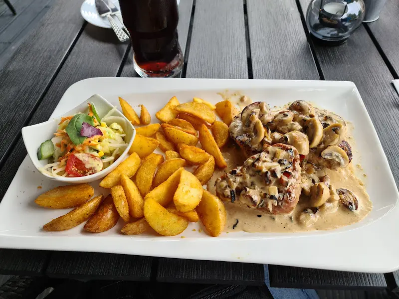 Delphin Fisch & Steak_Dahme_slider_image_3