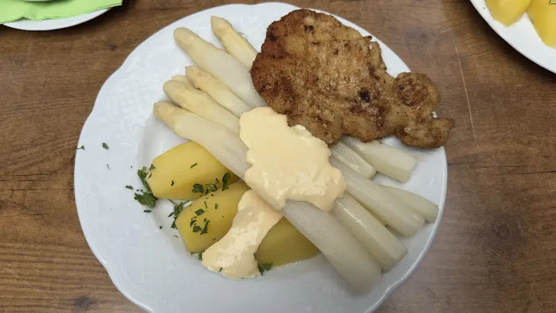 GF Reiner Henrich_Gaststätte 