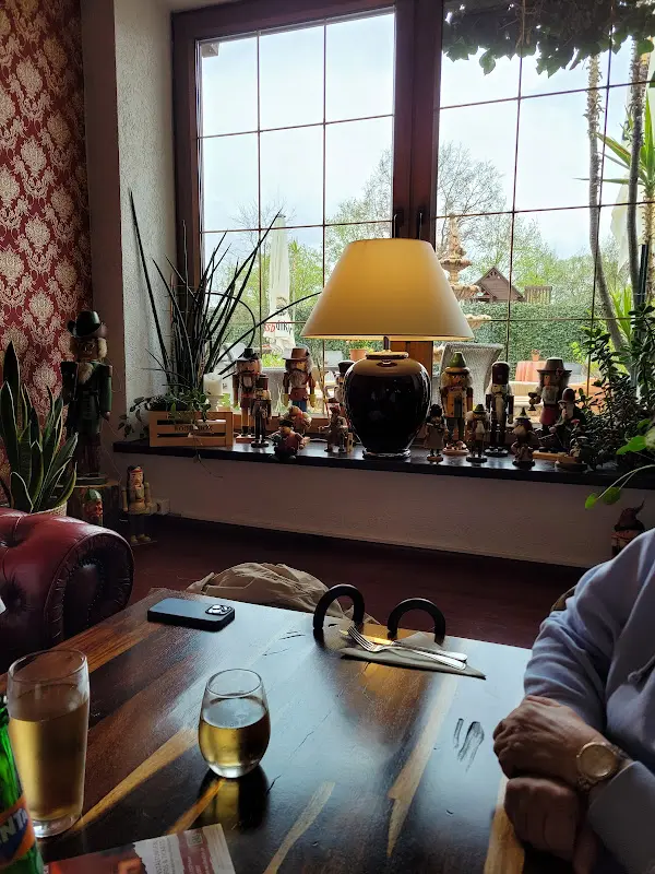 Pierre Kratz_Restaurant Zum Nußknacker_Erkner_review