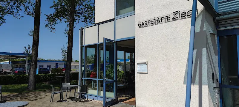 Michael Grobe_Restaurant Ziech_Erkner_review