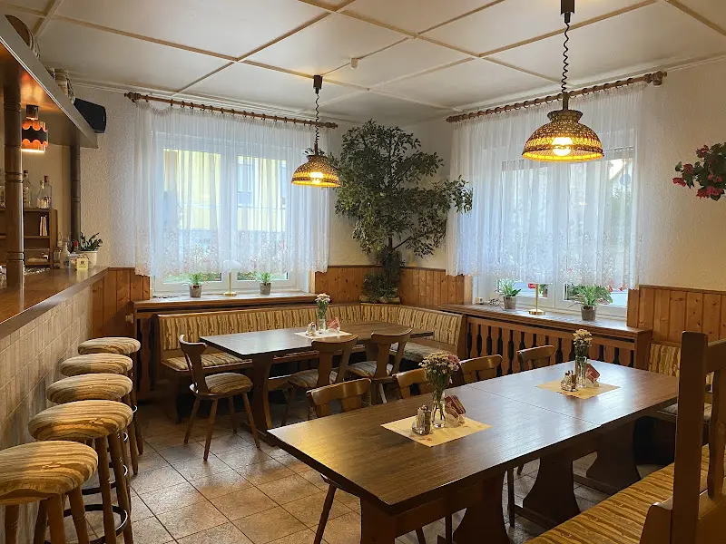 Zum Grünen Baum restaurant in Eisenhüttenstadt