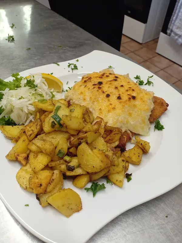 Stadtgespräch in der Bauernschänke | Gaststätte, Pension & Camping_(Lausitz)_slider_image_2