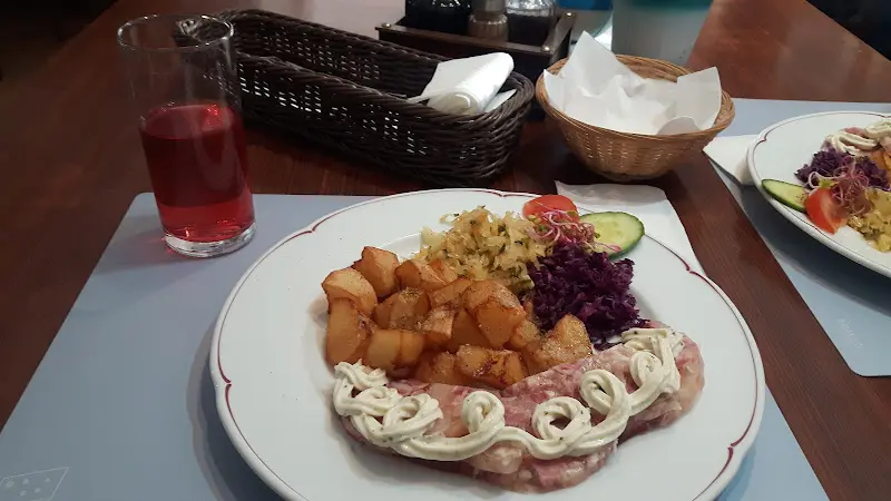 Voll Elan_Langes Gasthaus_(Lausitz)_review